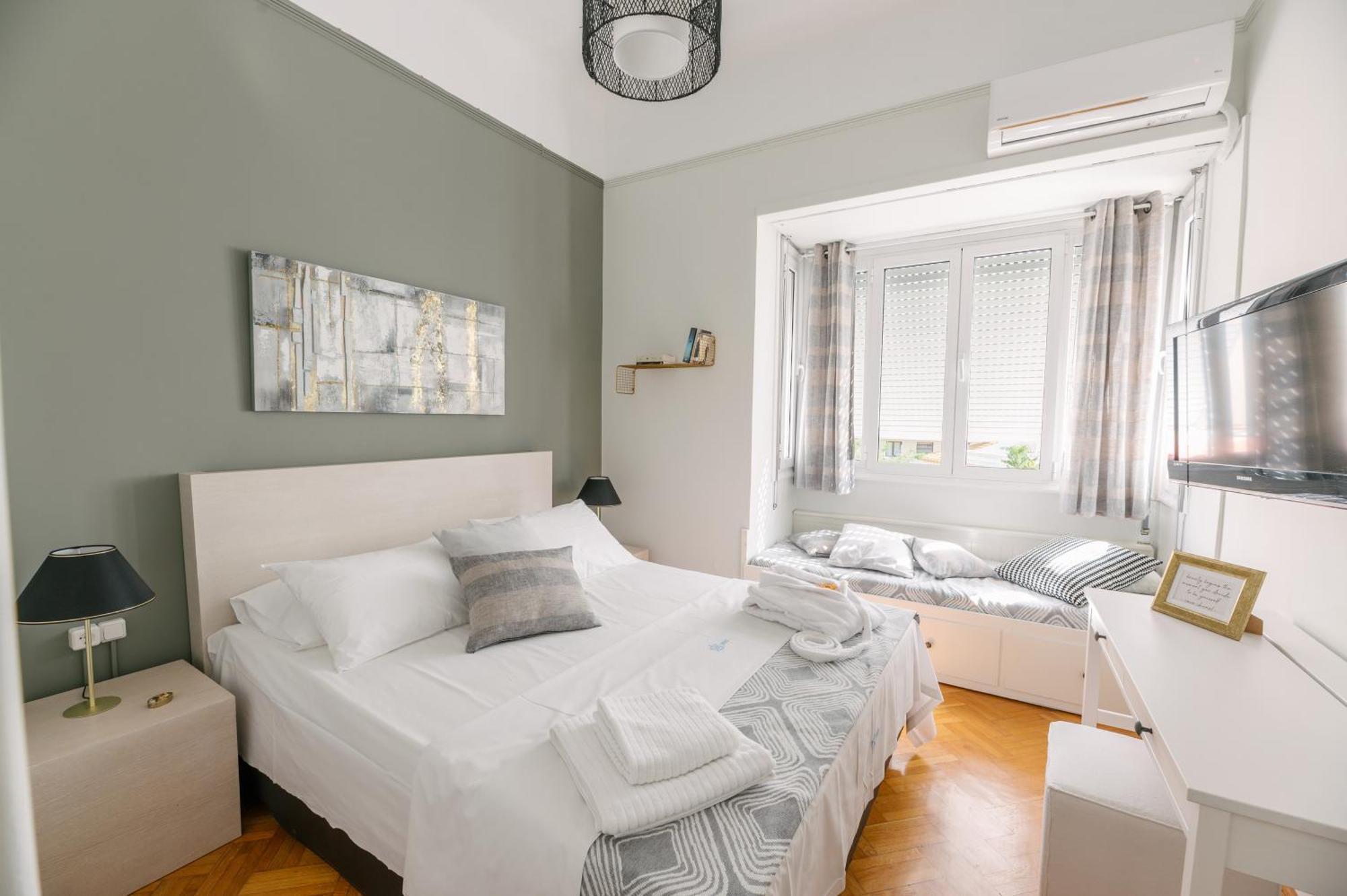 Ourania By Heloni Apartments 아테네 외부 사진